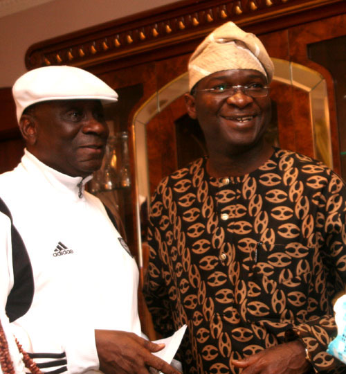Lagos State Governor, Mr. Babatunde Fashola SAN (right), with Oba of Lagos, HRM Oba Rilwan Akiolu I (middle),  during a meeting with the reconvened  Eyo Festival Planning Committee  held at the State House, Marina, Lagos on Saturday August 7, 2010.