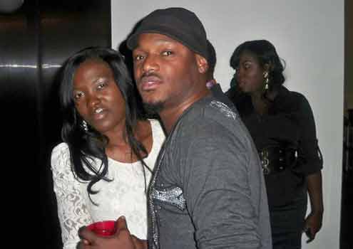 Tuface-with-female-fans-at-