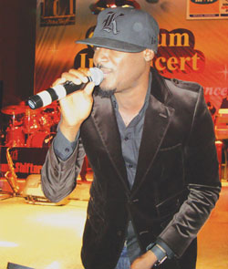 2Face Idibia.