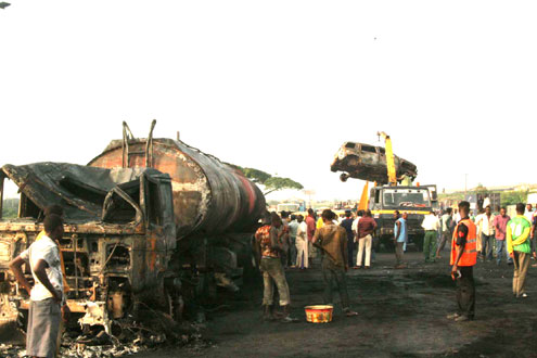 File photo: an accident scene on Lagos-Ibadan expressway