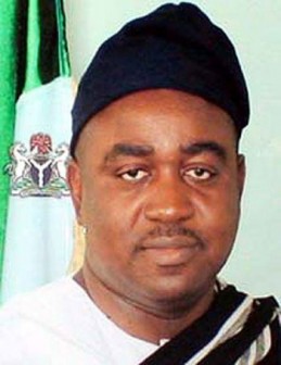 Gabriel Suswam: militiamen grouping in his state