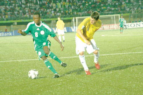 CONTROL… Stanley Okoro of Nigeria controls the ball against a Spanish player during the Nigeria 2009 FIFA U-17 World Cup.