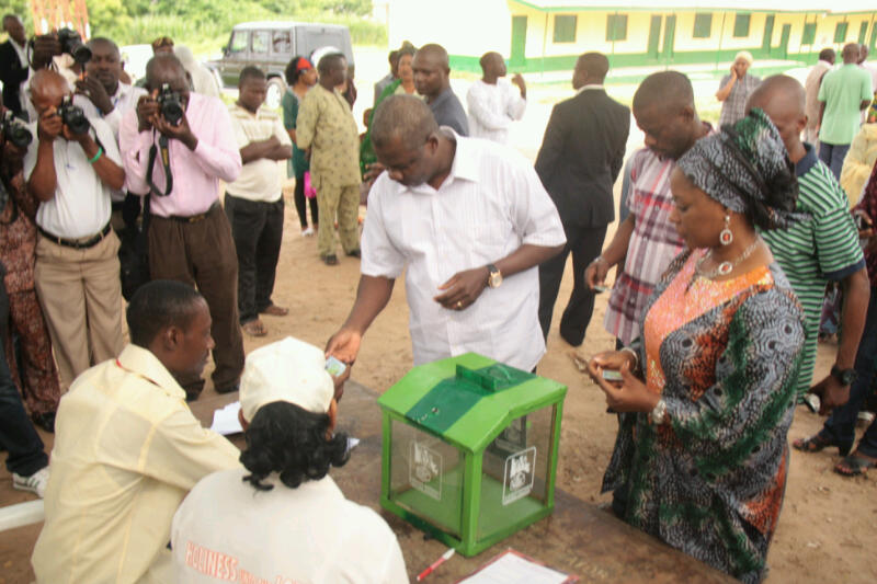 governor amosun being accredited to vote at the polls