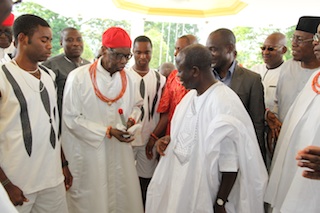 Oshiomhole draped in Agbada receives Benin Monarch