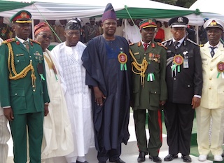 Ex-president Olusegun Obasanjo with Ogun-state-govenror-Sen.-Ibikunle-Amosun-the-Deputy-Governor-Prince-Segun-Adesegun-and-the head of military and police in the state