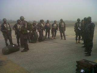Nigerian paratroopers for Mali