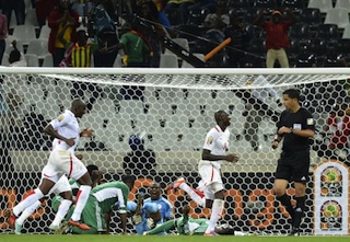 Enyeama reacts after Burkinabe goal. AFP