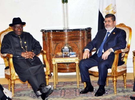 President Goodluck Jonathan (i) with  President Mohammed Morsi  of Egypt during a bilateral meeting
