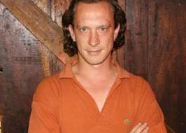 Cecil: theatre producer deported from Uganda