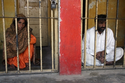Pakistan: this couple kill their daughter with acid