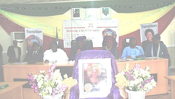 Governor KAYODE FAYEMI LEADING THE SPECIAL EXCO FOR OLUFUNMILAYO OLAYINKA.j2