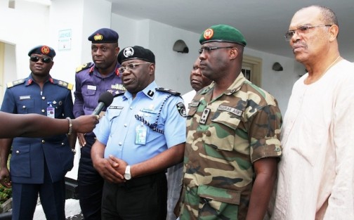 Police Chief, Umaru Manko, flanked by other security  chiefs speak to the press