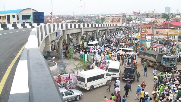 crowd under the Mokola Flyover just commissioned