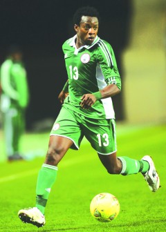 ON THE PROWL... Nigerias midfielder Ogenyi Onazi moves with the ball during the Nigeria vs Cape Verde friendly football match in preparation for the CAN 2013 tournament at Algarve Stadium in Faro on 9 January, 2013 . AFP PHOTO