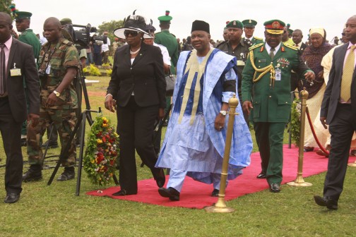 Vice President Namadi Sambo(c), Minister of state defence, Olusola Obada(R) and Chief of Army Staff, Lt Gen Azubuike Ihejirika