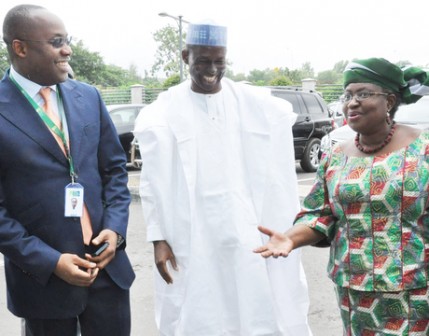 MANAGING DIRECTOR, NSIA, MR UCHE ORJI; CHAIRMAN, MR MAHEY RASHEED AND MINISTER OF FINANCE , DR NGOZI OKONJO-IWEALA DURING THE VISIT OF THE MINISTER TO  NSIA IN ABUJA ON THURSDAY 