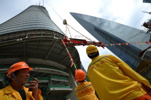 China's tallest buildng in Shanghai: economic statistics unreliable?