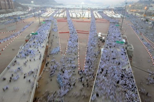 Muslim pilgrims arriving for the symbolic throwing of pebbles at the devil