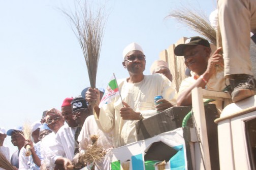 Gen Muhammud Buhari and other APC leaders on the march 