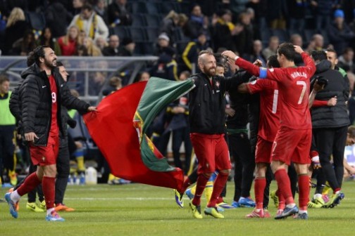 Ronaldo, others celebrate after edging out Sweden 