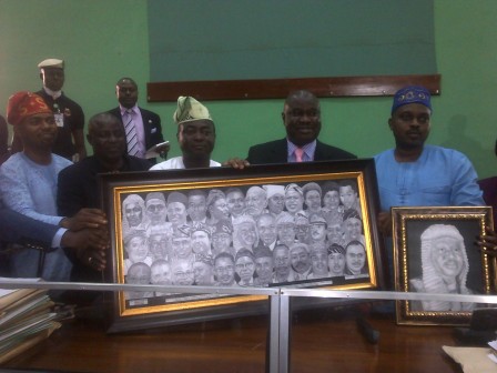 R-L: Dayo Fafunmi, Speaker Adeyemi Ikuforiji, Deputy Speaker Taiwo Kolawole, Commander Olusola Olawale and Olusegun Olulade, when the VGN presented paintings of notable Nigerians to the Speaker last night.
