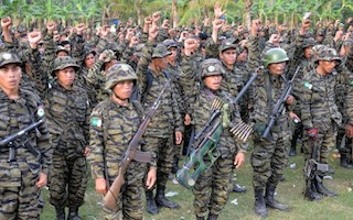 Filipino muslim rebels: ready to embrace peace pact