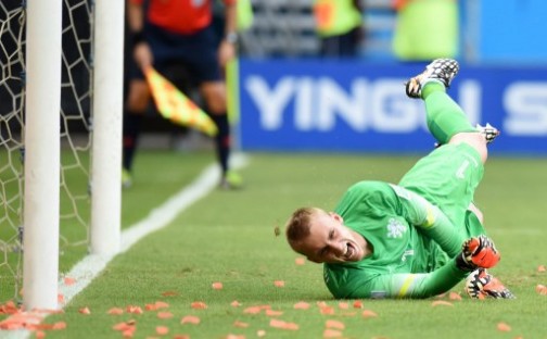 Netherlands' goalkeeper Jasper Cillessen reacts after failing to save Alonso's penalty