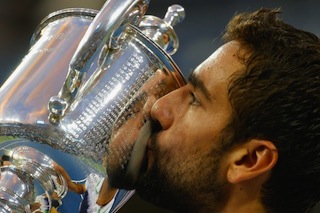 The Kiss: Cilic seals his victory with a kiss