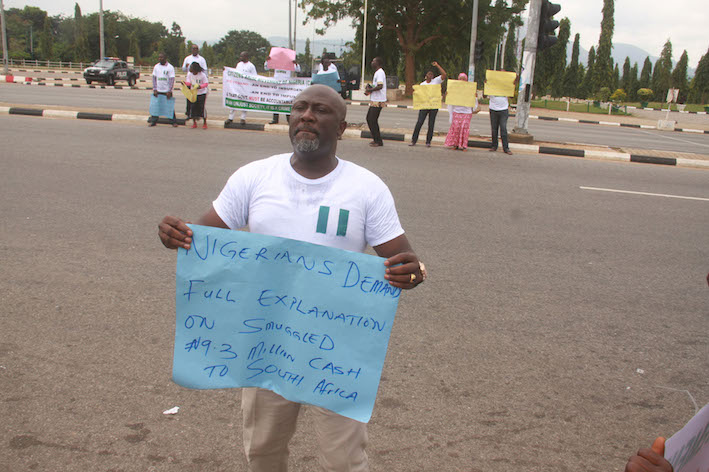 Hon Dino Melaye and others protester in Abuja on Independence Day..