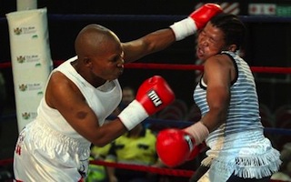 Phindile Mwelase (left) during a bout