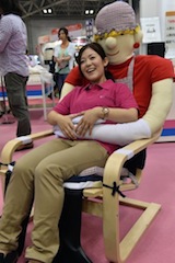Unicare demonstrates how to use the 'Tranquility Chair'