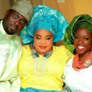 Adunni Bankole, middle: passes away