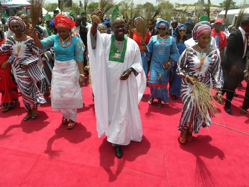 Red Carpet: Governor Ibikunle Amosun (C) and APC Women make a grand entry