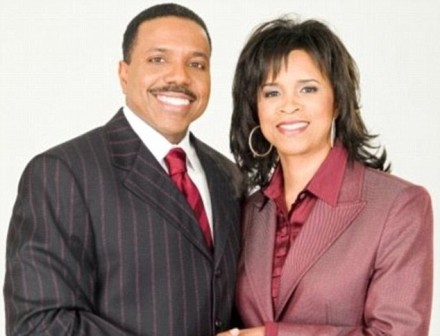 Creflo Dollar and his wife, Taffi