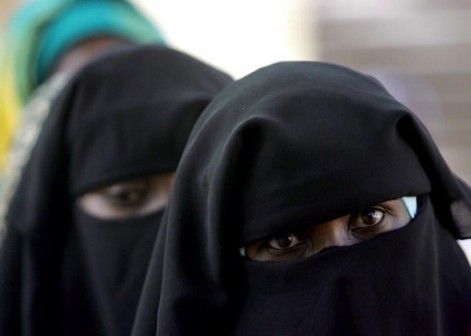 Muslim women in N'Djamena, Chad wearing the full-face veil that exposes the eyes, it is known as the niqab  (AFP Photo/Issouf Sanogo)
