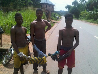 Teenage Robbers Arrested In Anambra State From Left- Onyedika Ifesinachi, middle- Chima David,  Right-Kosi Ebosie