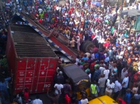 FILE PHOTO: Scene of an accident involving a container at Ojuelegba, Lagos.
