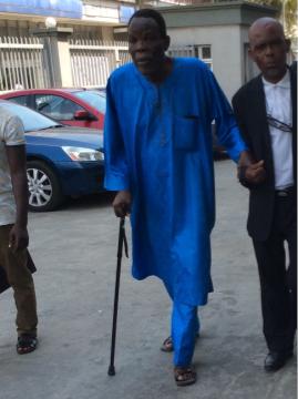 Pa Adeola Ajidahun (in blue buba) at Igbosere court