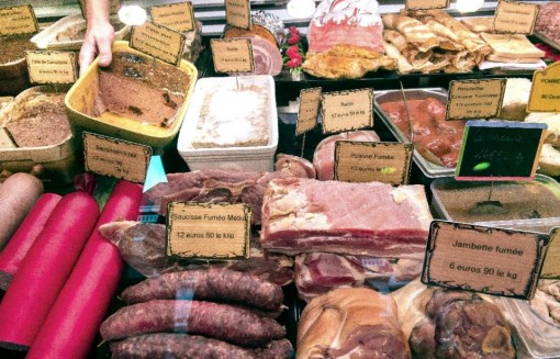 WHO allays fears over its warning on processed meat consumption.