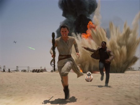 Daisy Ridley and John Boyega in ‘Star Wars: The Force Awakens’ (Disney/Lucasfilm)