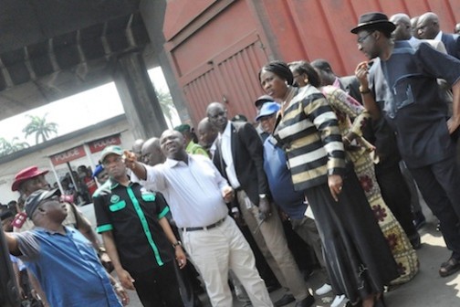 Lagos State Governor, Mr. Akinwunmi Ambode (middle) pointing at a place of interest, during his inspection of Liverpool Road, Apapa, on Tuesday, November 10, 2015. With him are Commissioner for Works & Infrastructure, Engr. Ganiyu Johnson (left); Secretary to the State Government, Mr. Tunji Bello (2nd left); Executive Secretary, Apapa Local Government, Hon. Bolaji Dada (2nd right) and Commissioner for Information & Strategy, Mr. Steve Ayorinde (right)