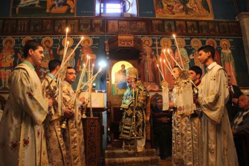 Palestinian Christians at the St. Porphyrius Church in Gaza City, Palestine, celebrate Palm Sunday. Photo: Ahmed Hjazy/Pacific Press/LightRocket via Getty Images 