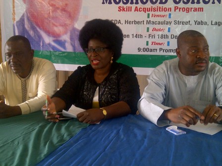 Oshun (left), Bola Lawal-Olumegbon (middle) and an APC chieftain at the skill acquisition programme.