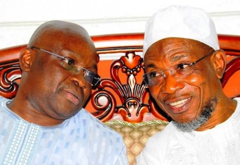 Tête–à–tête: Fayose and Aregbesola having a discussion