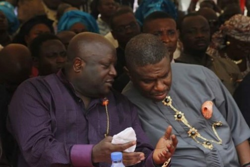 Dakuku in discussion with Amachree