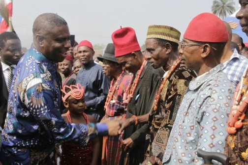Dakuku Peterside being welcomed by Etche chiefs during the defection of PDP chieftains in Rivers State to APC