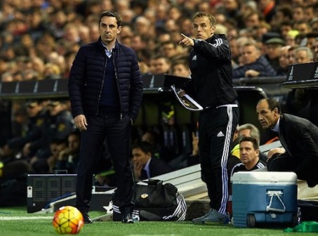 Gary Neville (L) yet to get a league win since joining Valencia as manager