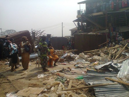 Ogunpa market demolished on Monday, 11 January, 2016.