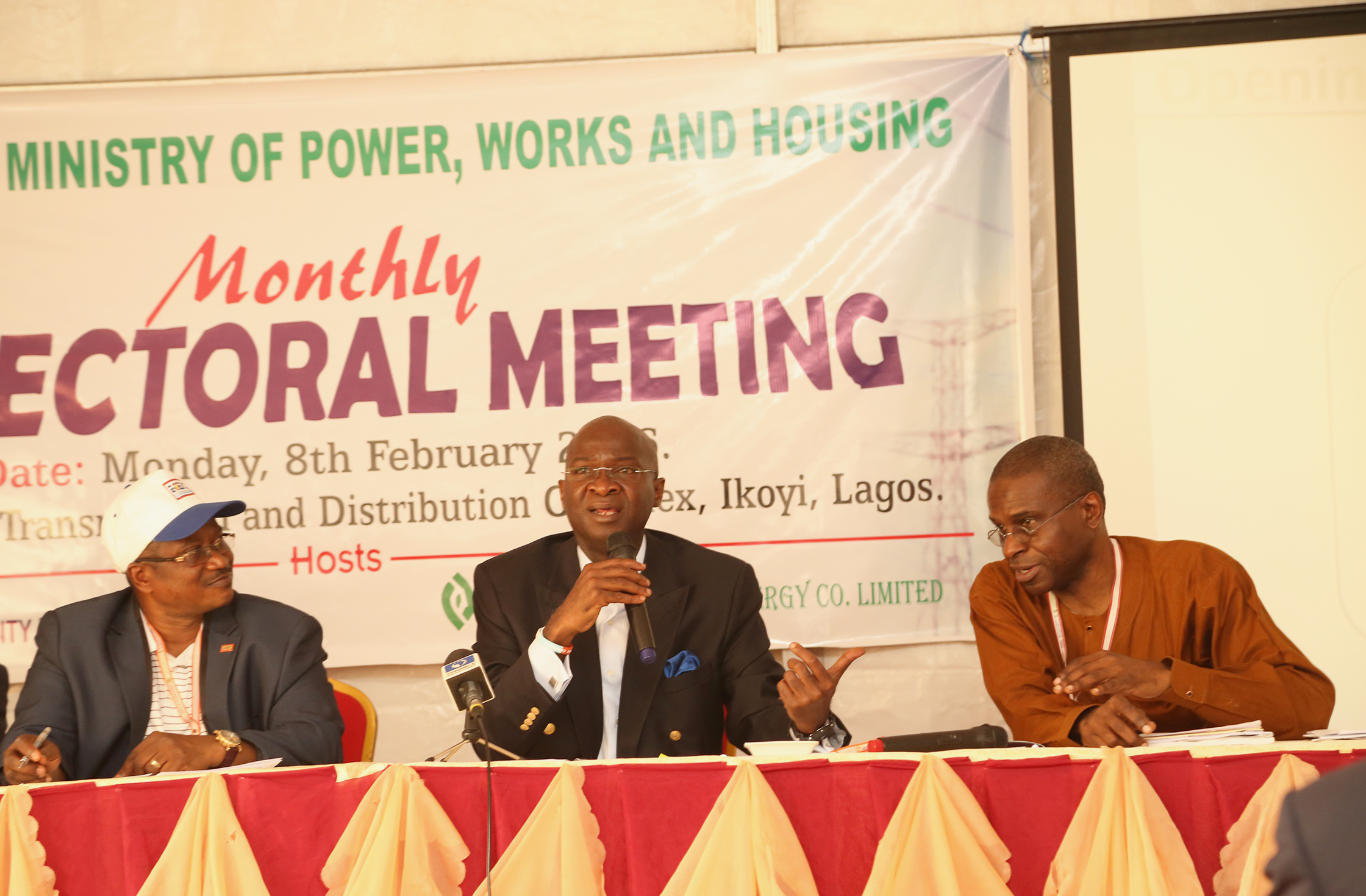 Fashola meets Power stakeholders
