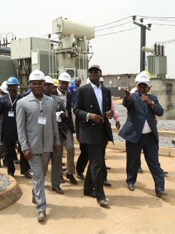  Minister of Power, Works & Housing, Mr Babatunde Fashola, SAN (middle),  Chief Executive Officer, Eko Disco, Engr. Oladele Amuda (right) and Managing Director of Niger Delta Power Holding Company (NDPHC/NIPP) (left) being conducted round the Transmission and Distribution facilities at the Alagbon Transmission and Distribution Complex during the Second Monthly Meeting of the Minister with Sectoral Participants in the Power Sector at the Alagbon Transmission and Distribution Complex, Osborne Road, Ikoyi, Lagos on Monday 8, February  2016.